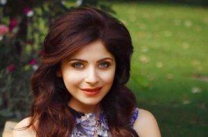 Kanika Kapoor Age Height Weight Size DOB Husband Family Biography
